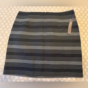 LOFT Black and White Patterned Pencil Skirt